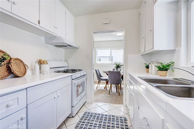 426 S Broadway A, Redondo Beach, CA 90277