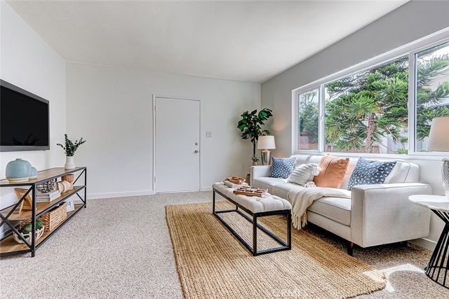 426 S Broadway A, Redondo Beach, CA 90277