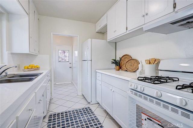 426 S Broadway A, Redondo Beach, CA 90277