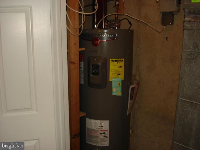 13234 GRAND JUNCTION DR, Fairfax, VA 22033