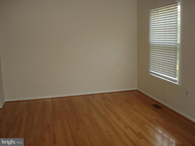 13234 GRAND JUNCTION DR, Fairfax, VA 22033