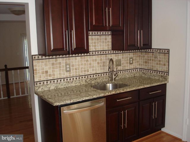 13234 GRAND JUNCTION DR, Fairfax, VA 22033