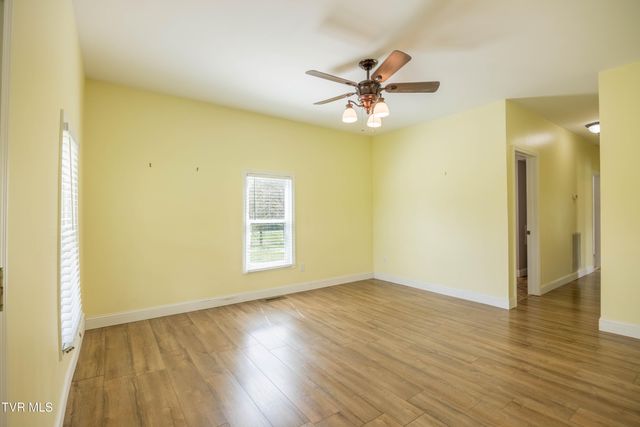 2200 Sunnyside Road, Greeneville, TN 37743