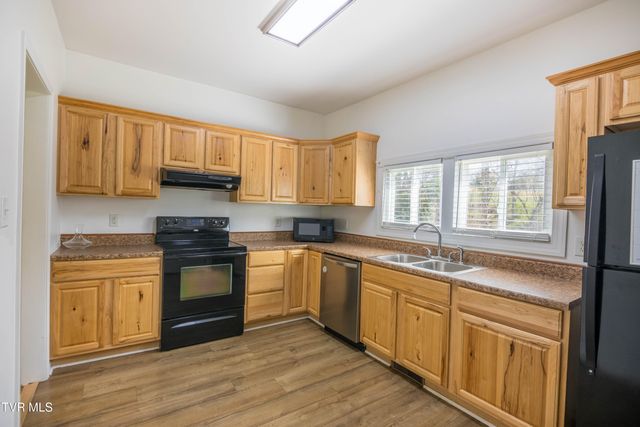 2200 Sunnyside Road, Greeneville, TN 37743