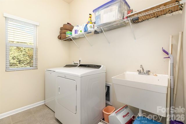 10585 Sweethaven Lane, Harrisburg, NC 28075