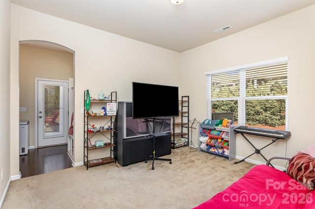 10585 Sweethaven Lane, Harrisburg, NC 28075