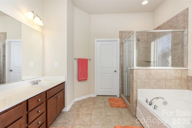 10585 Sweethaven Lane, Harrisburg, NC 28075