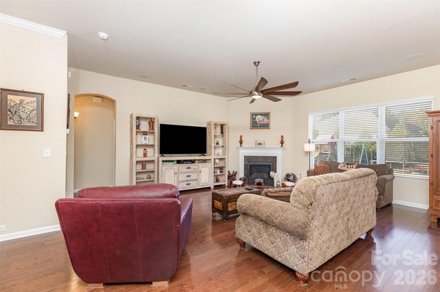 10585 Sweethaven Lane, Harrisburg, NC 28075