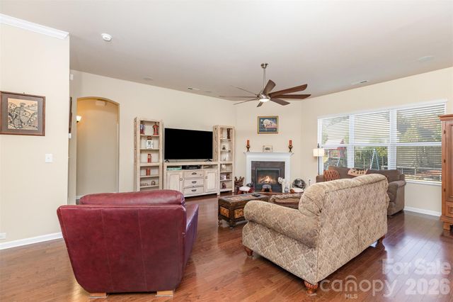 10585 Sweethaven Lane, Harrisburg, NC 28075