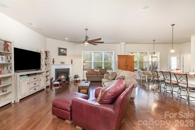 10585 Sweethaven Lane, Harrisburg, NC 28075