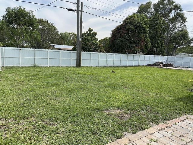 355 Johnston Street, Fort Pierce, FL 34982