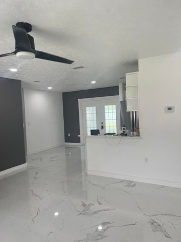 355 Johnston Street, Fort Pierce, FL 34982