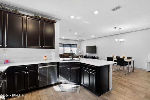 2636 CAROLINE HILLS Drive, Jacksonville, FL 32225