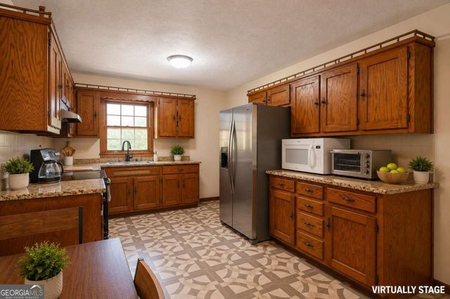 520 Rye House Court, Lawrenceville, GA 30044