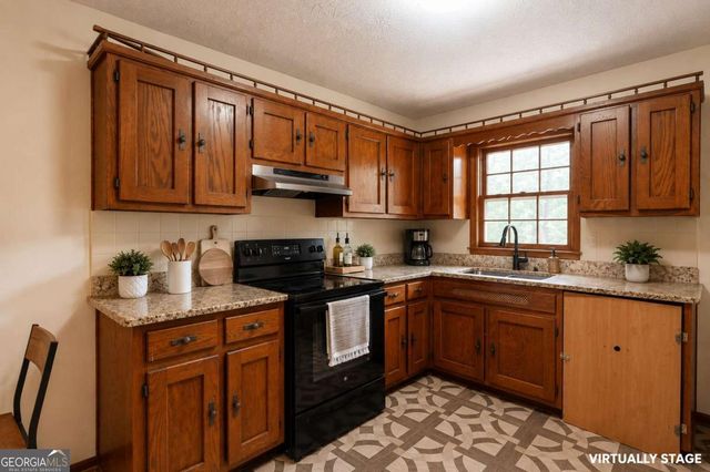 520 Rye House Court, Lawrenceville, GA 30044