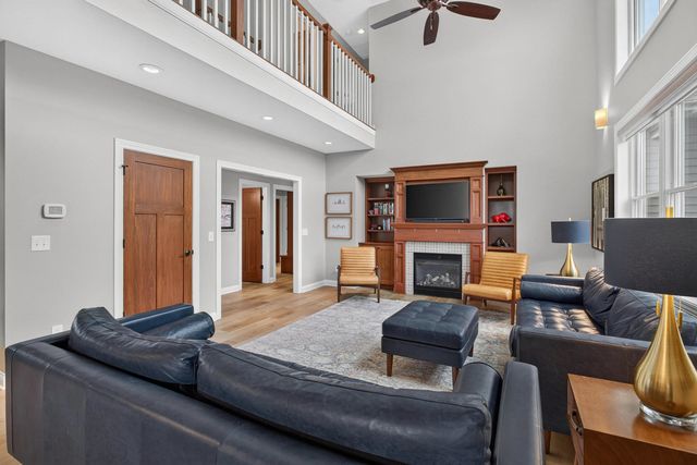 6219 Fillmore Street, Davenport, IA 52806