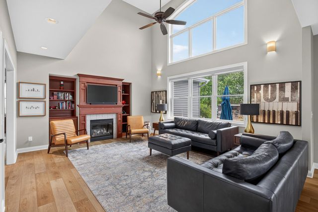 6219 Fillmore Street, Davenport, IA 52806