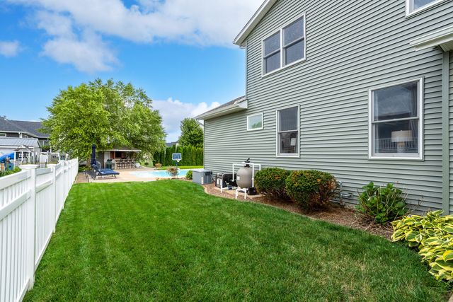 6219 Fillmore Street, Davenport, IA 52806