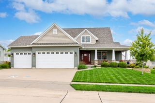 6219 Fillmore Street, Davenport, IA 52806