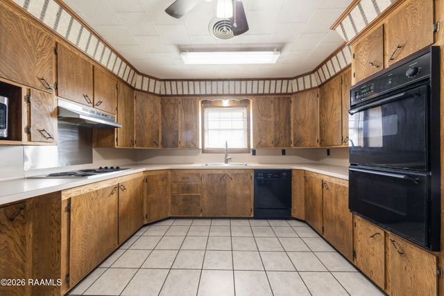 1221 Highway 104, Opelousas, LA 70570