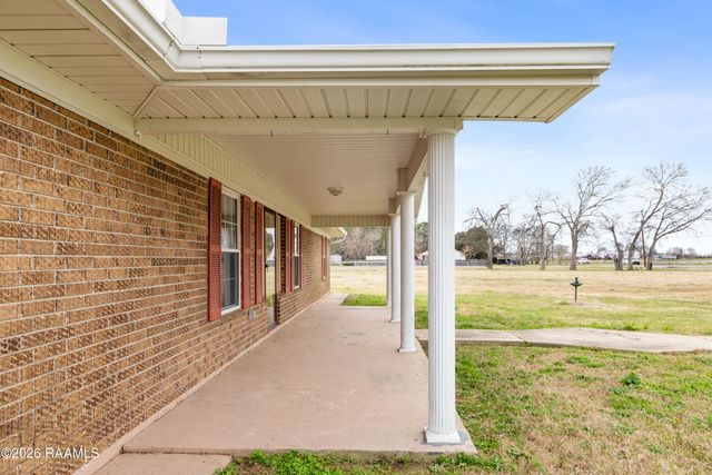 1221 Highway 104, Opelousas, LA 70570