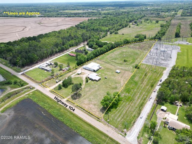 1221 Highway 104, Opelousas, LA 70570
