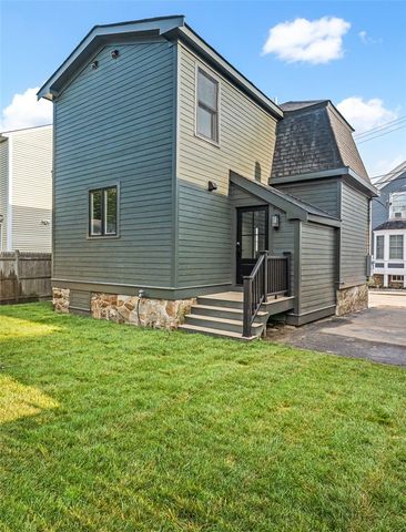 6 Potter Street, Newport, RI 02840