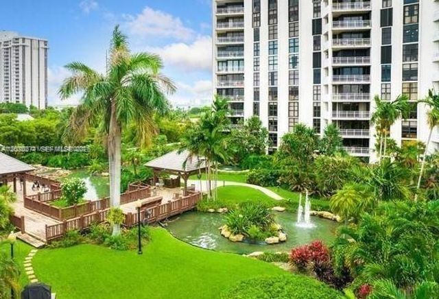 1000 Quayside Ter TS-10, Miami, FL 33138