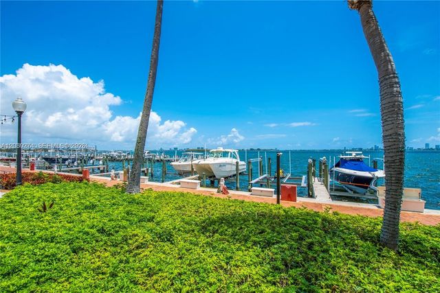 1000 Quayside Ter TS-10, Miami, FL 33138