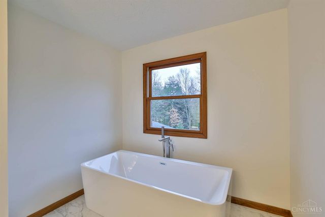 6701 Mauds Hughes Road, Liberty Twp, OH 45011