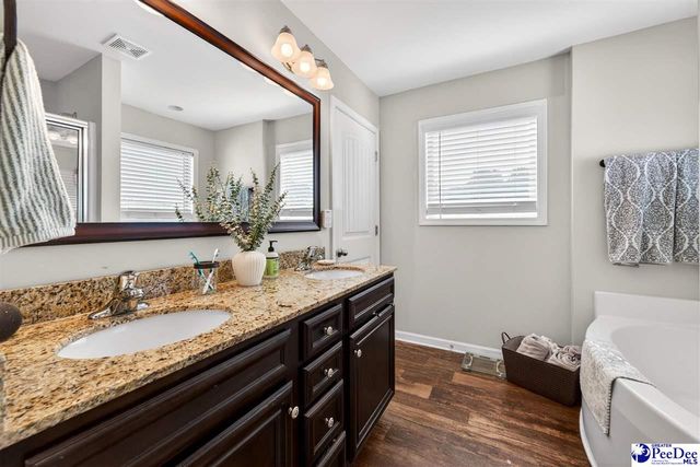 2219 Spicewood Dr, Florence, SC 29505