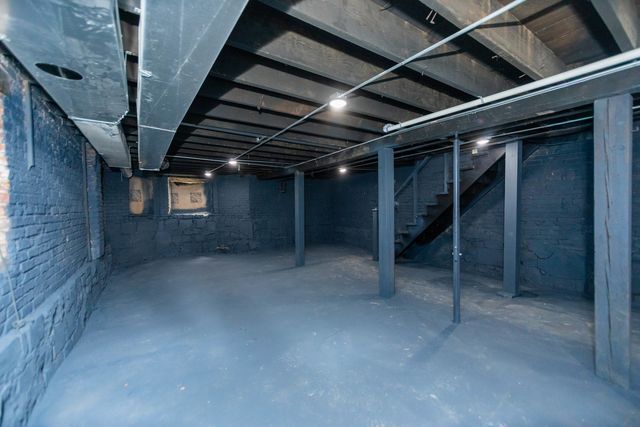 3902 W Fillmore Street, Chicago, IL 60624