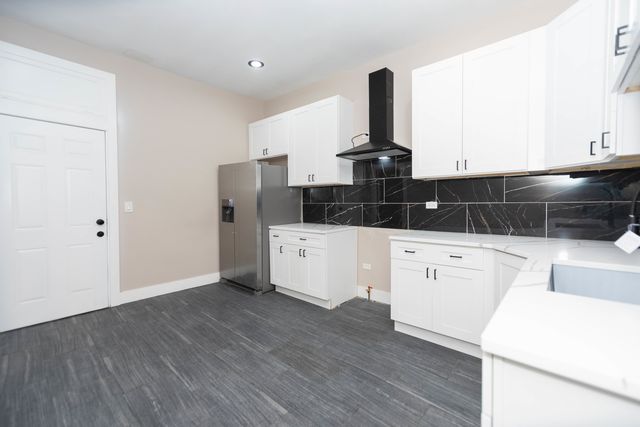 3902 W Fillmore Street, Chicago, IL 60624