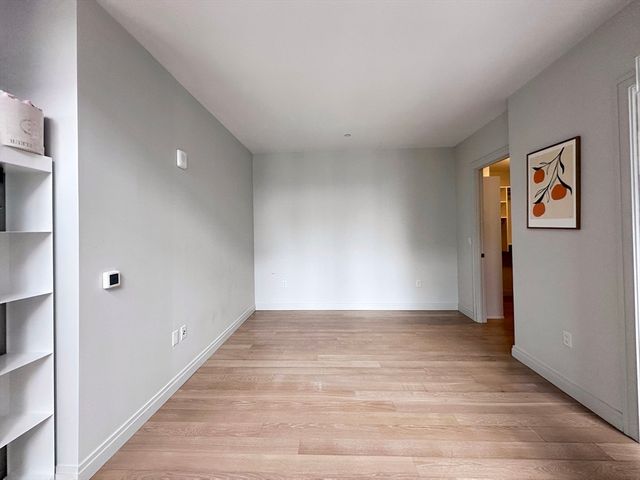 135 Seaport Boulevard 1705, Boston, MA 02210