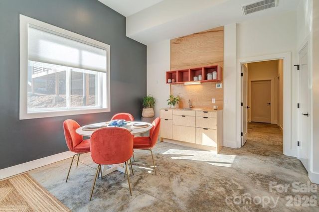 21 Orrinel Way, Asheville, NC 28806