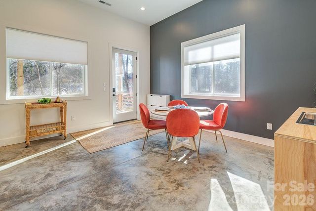 21 Orrinel Way, Asheville, NC 28806