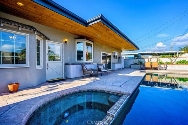 14132 Carfax, Tustin, CA 92780