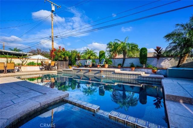 14132 Carfax, Tustin, CA 92780
