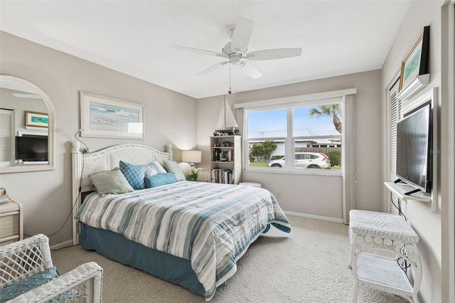 9026 GOLDEN HORSESHOE DRIVE, Seminole, FL 33777