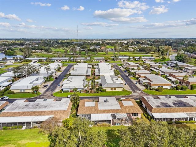 9026 GOLDEN HORSESHOE DRIVE, Seminole, FL 33777