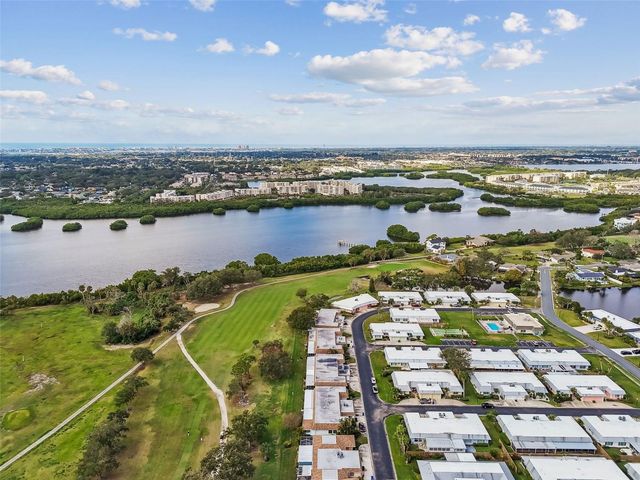 9026 GOLDEN HORSESHOE DRIVE, Seminole, FL 33777