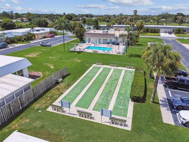 9026 GOLDEN HORSESHOE DRIVE, Seminole, FL 33777