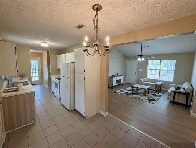 122 Oriole Drive, Jonesboro, GA 30238