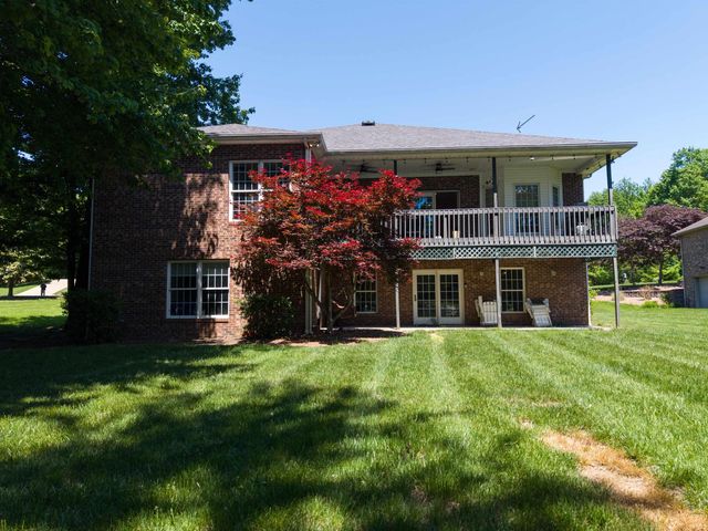 455 W Evergreen Plaza, Santa Claus, IN 47579