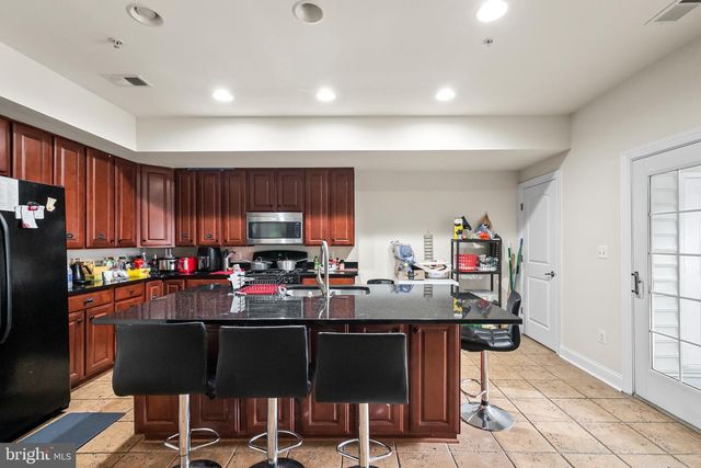 2218 MARGRAF CIR, Woodbridge, VA 22191