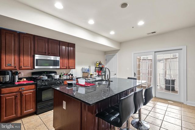 2218 MARGRAF CIR, Woodbridge, VA 22191