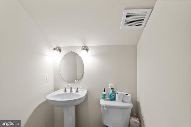 2218 MARGRAF CIR, Woodbridge, VA 22191