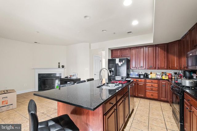 2218 MARGRAF CIR, Woodbridge, VA 22191