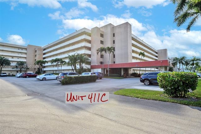 8900 Washington 411, Pembroke Pines, FL 33025