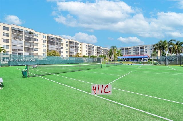 8900 Washington 411, Pembroke Pines, FL 33025